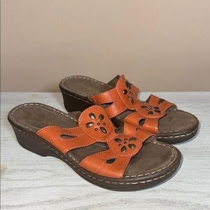Natural Soul by Naturalizer Satay Orange Slip On Women's Sandals Size 7M